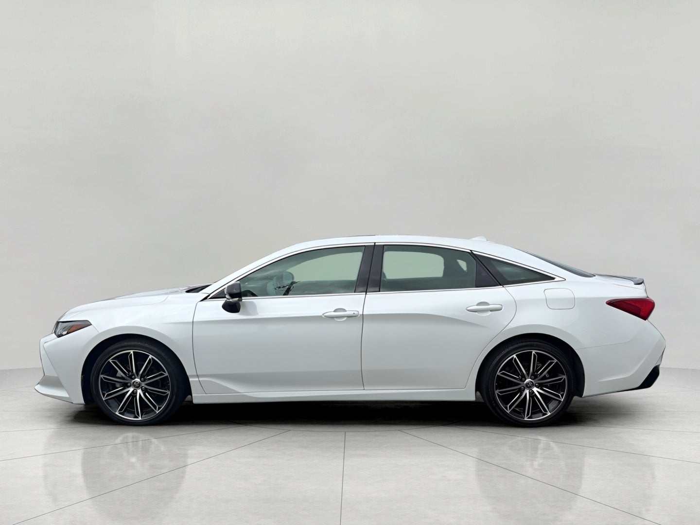 2022 Toyota Avalon Touring FWD
