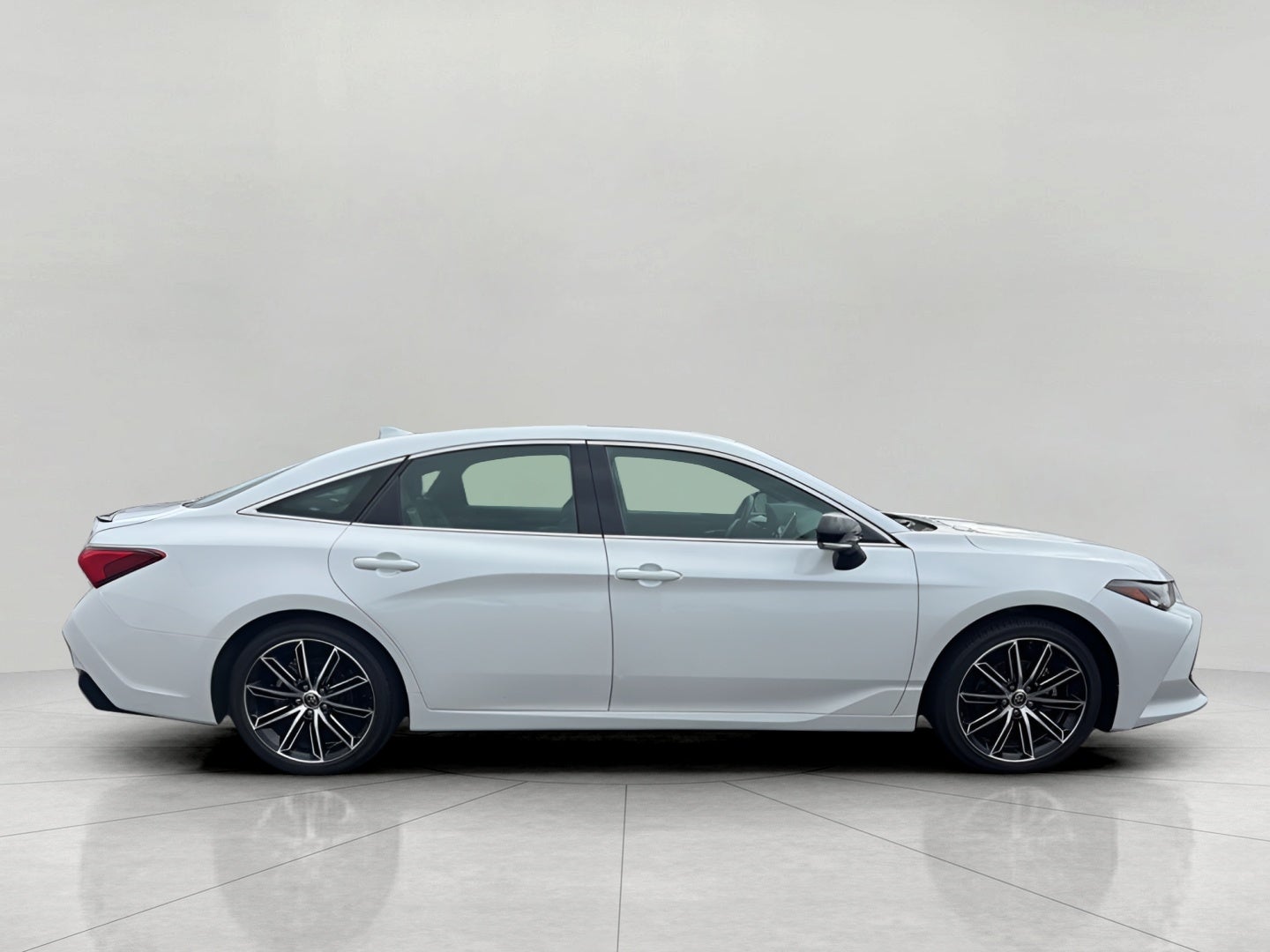 2022 Toyota Avalon Touring FWD