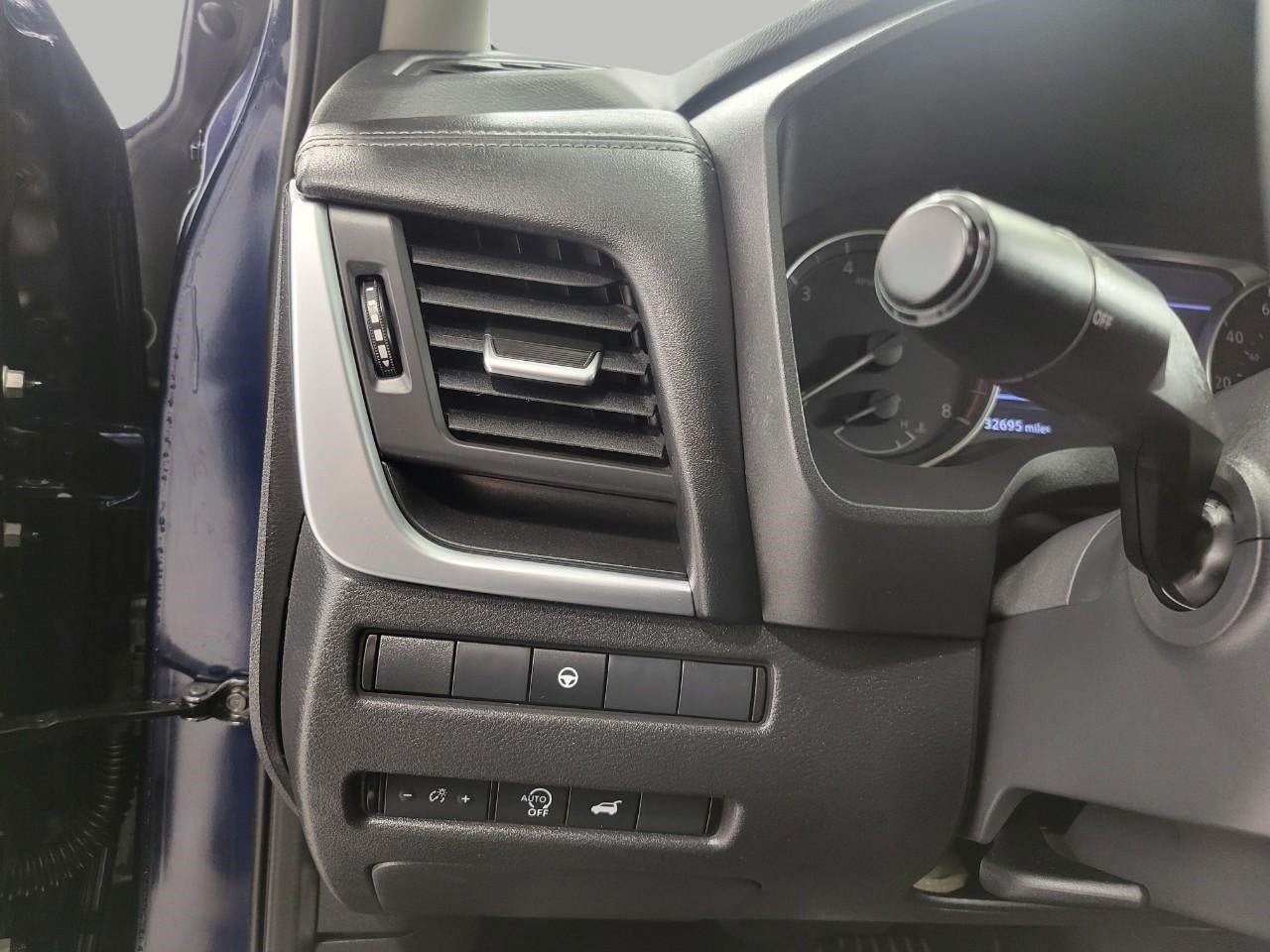 2025 Nissan Rogue AWD SV