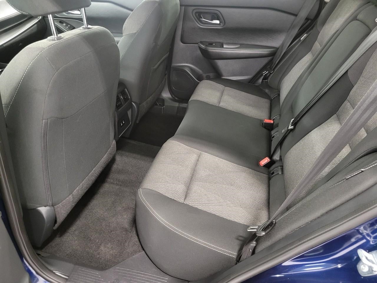 2025 Nissan Rogue AWD SV