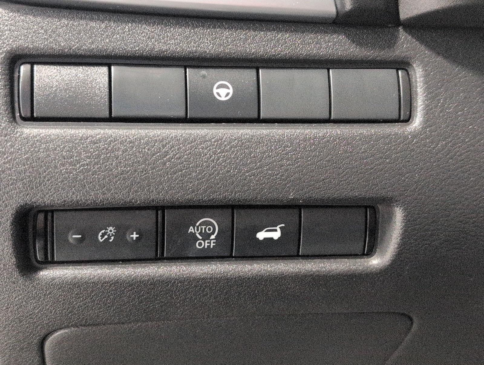 2025 Nissan Rogue AWD SV
