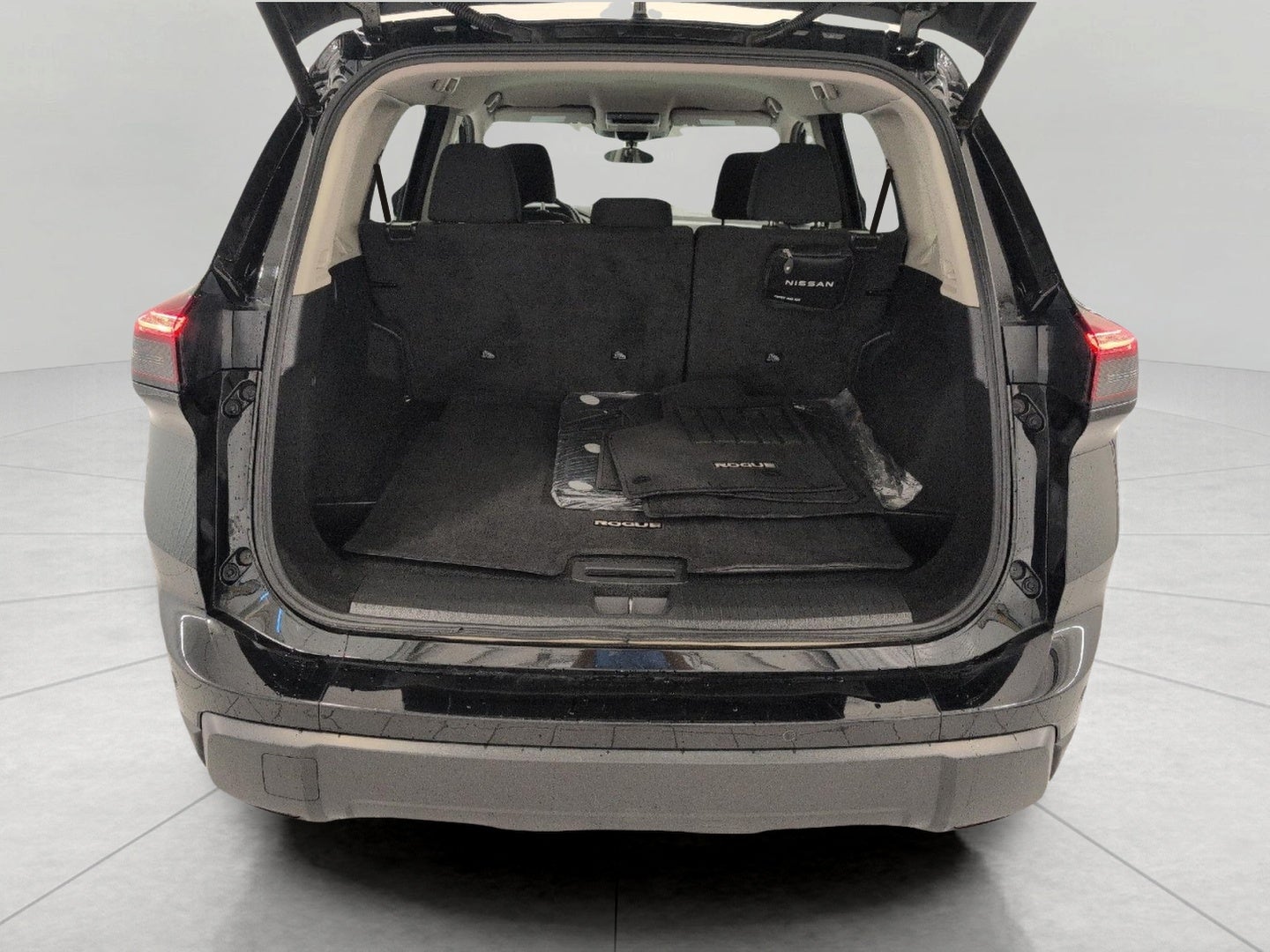 2025 Nissan Rogue AWD SV