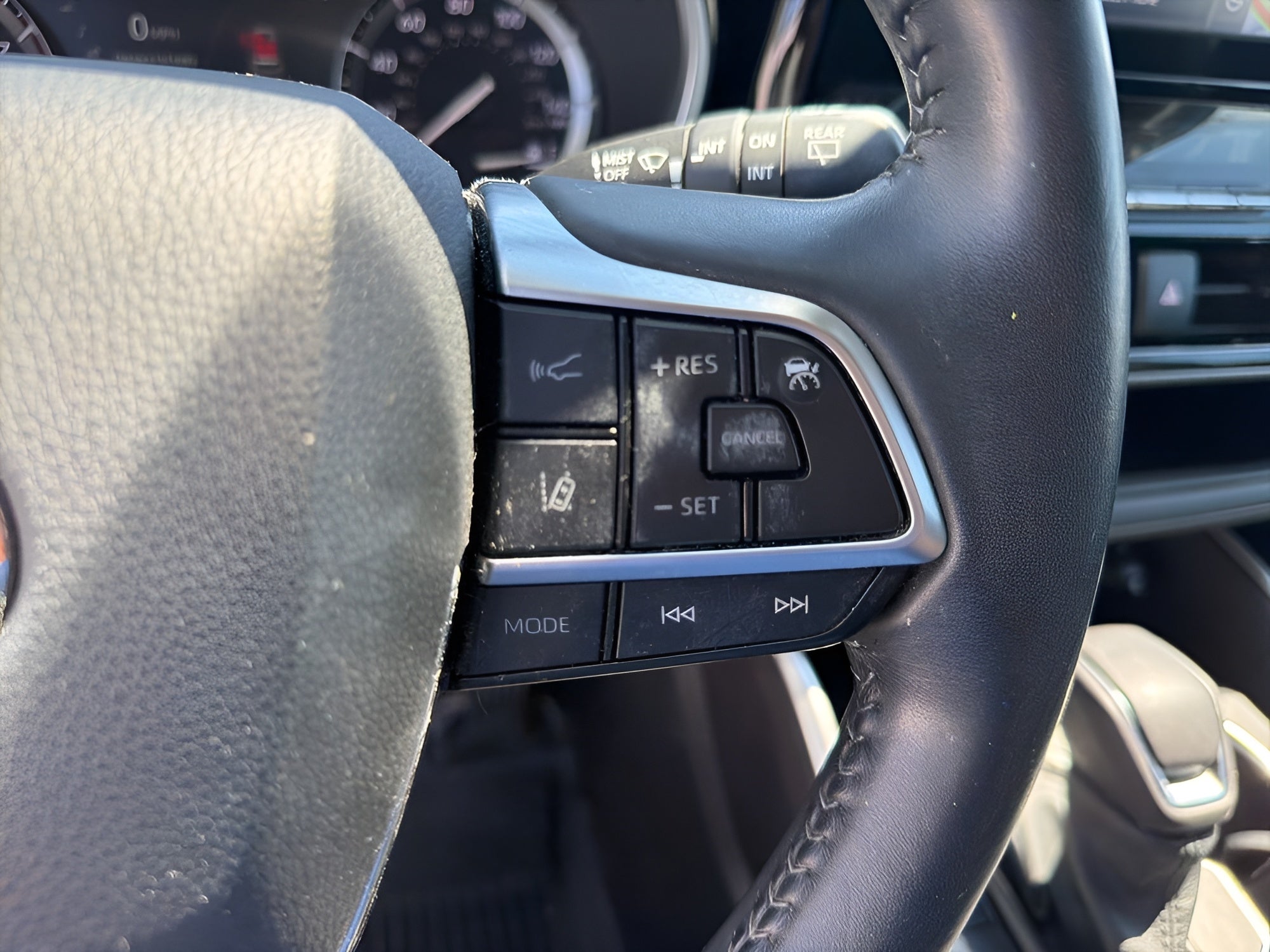 2021 Toyota Highlander XLE AWD