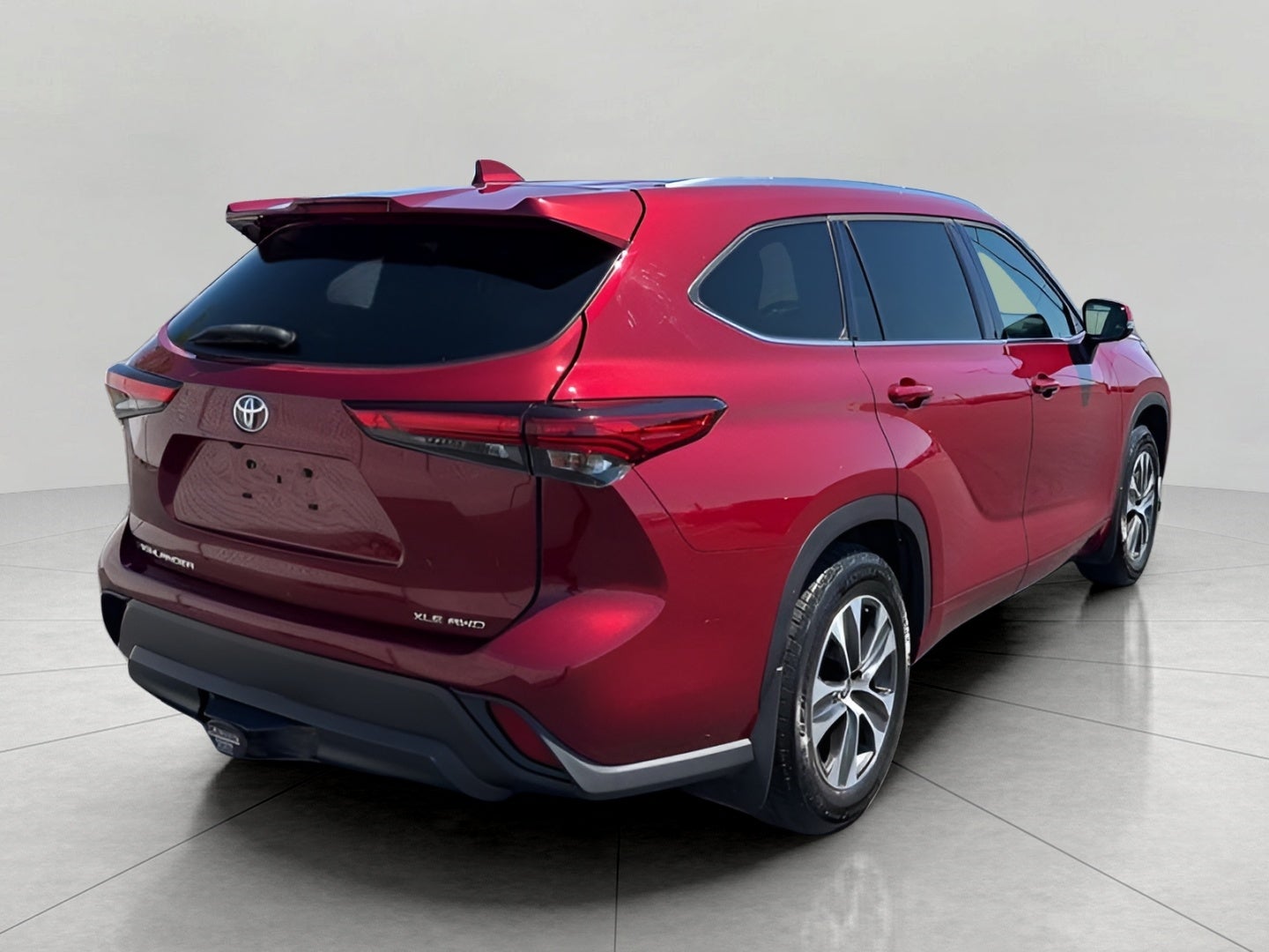 2021 Toyota Highlander XLE AWD