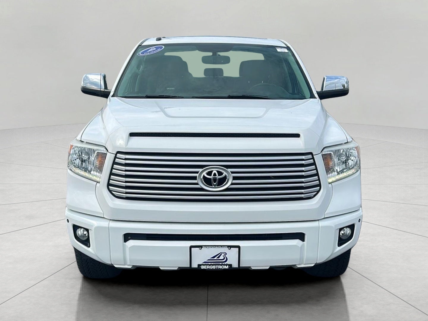 2017 Toyota Tundra 4WD Platinum CrewMax 5.5' Bed 5.7L FFV