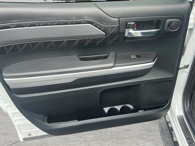 2017 Toyota Tundra 4WD Platinum CrewMax 5.5' Bed 5.7L FFV