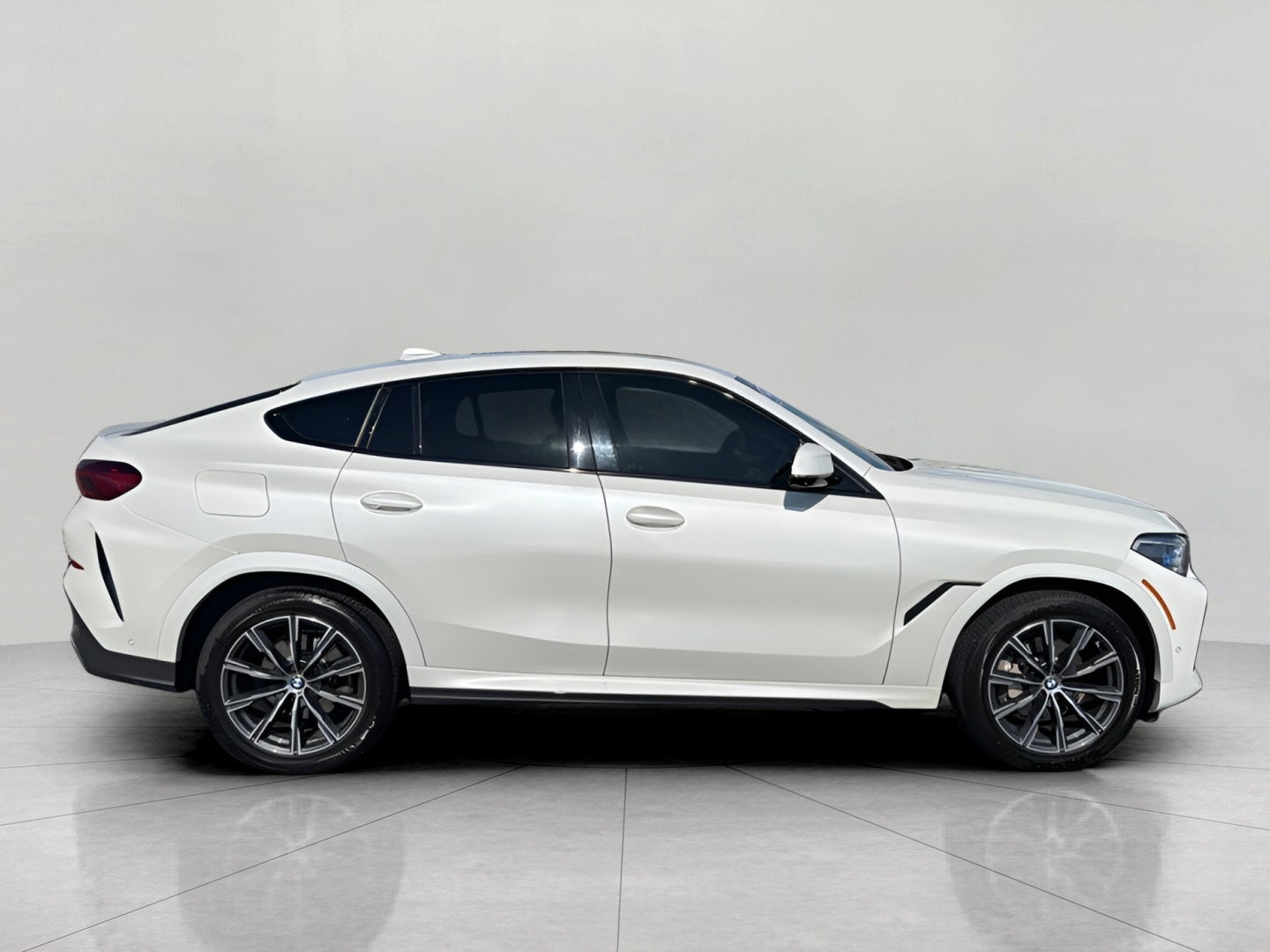 2022 BMW X6 xDrive40i xDrive40i Sports Activity Coupe