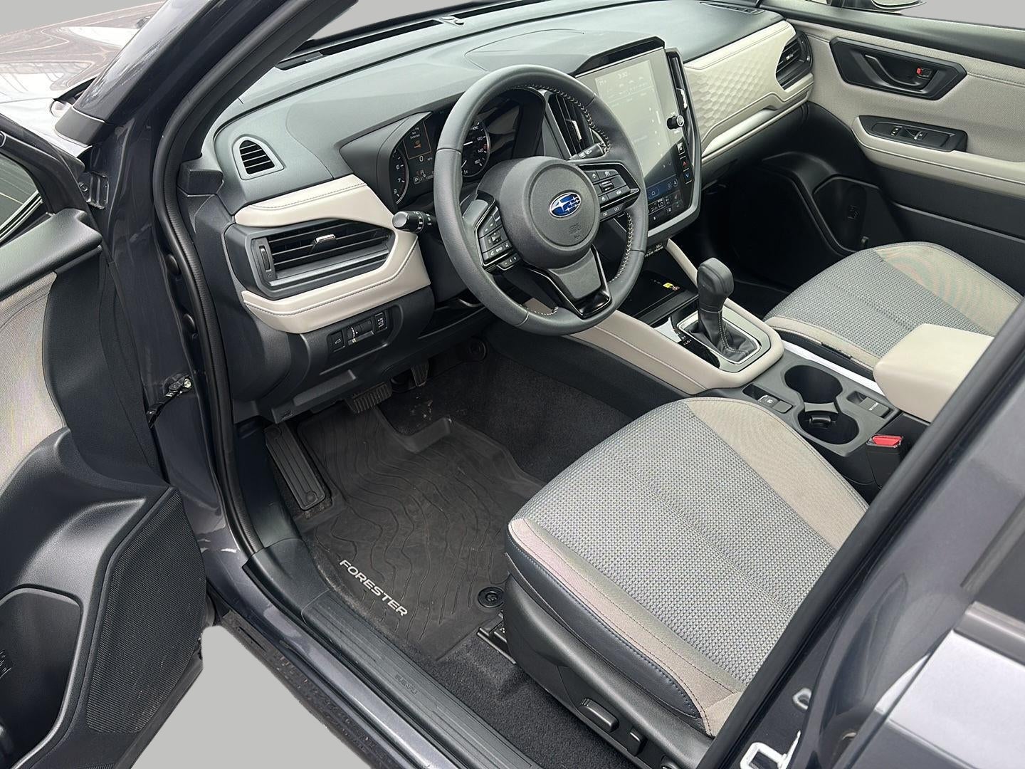 2025 Subaru Forester Premium AWD