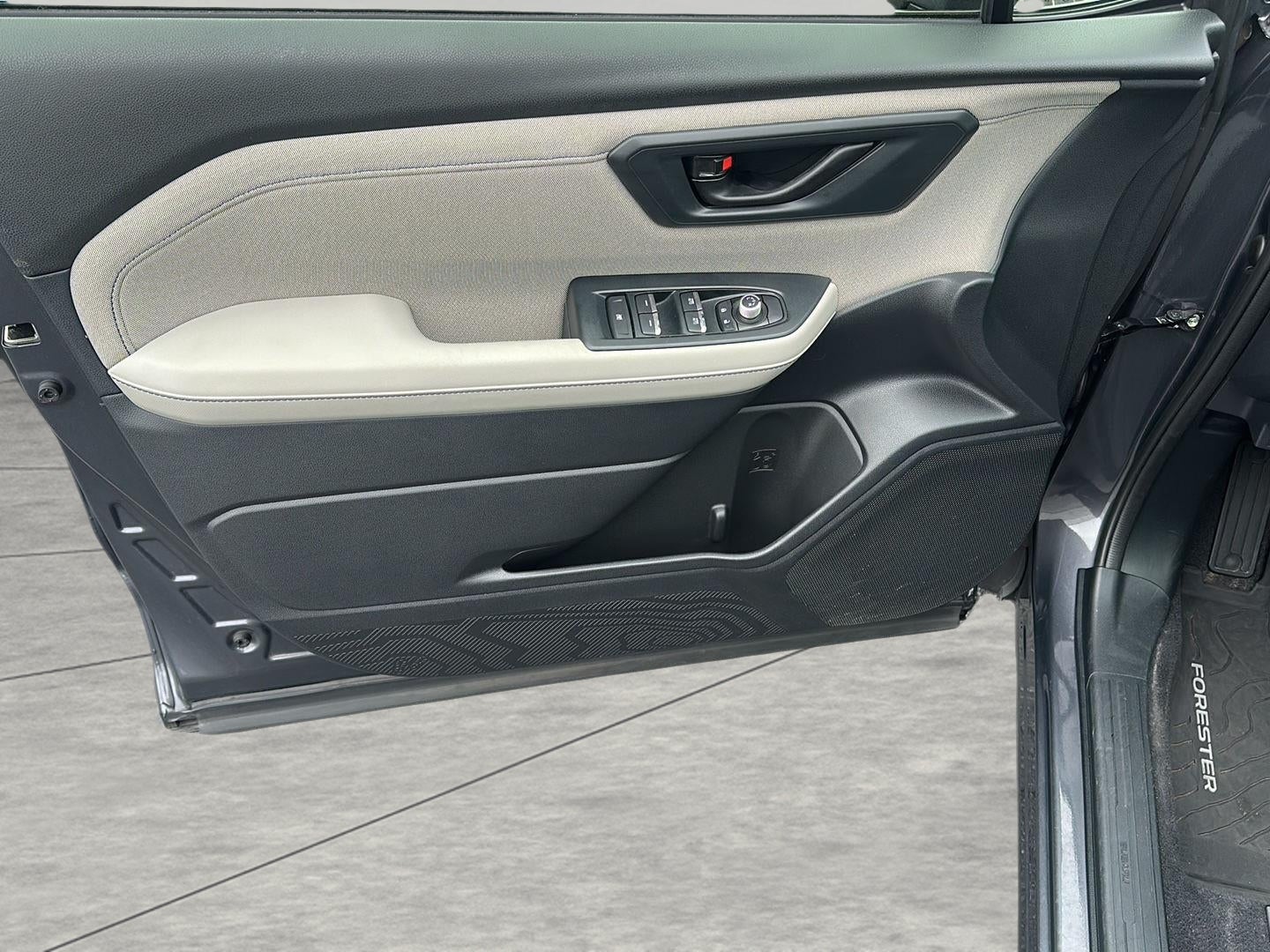 2025 Subaru Forester Premium AWD