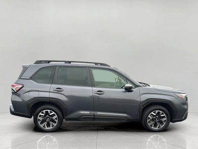 2025 Subaru Forester Premium AWD