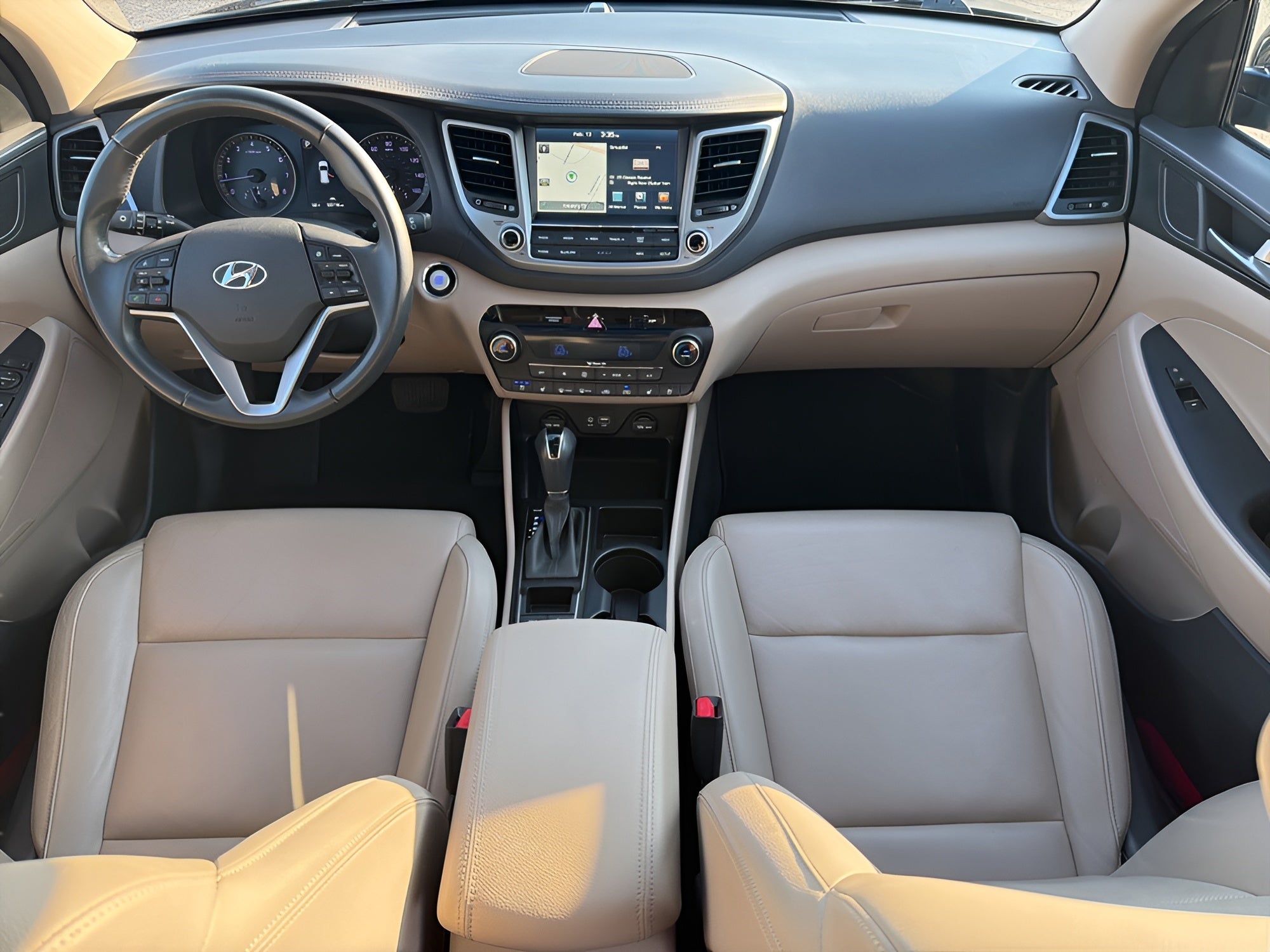 2016 Hyundai TUCSON AWD 4dr Sport