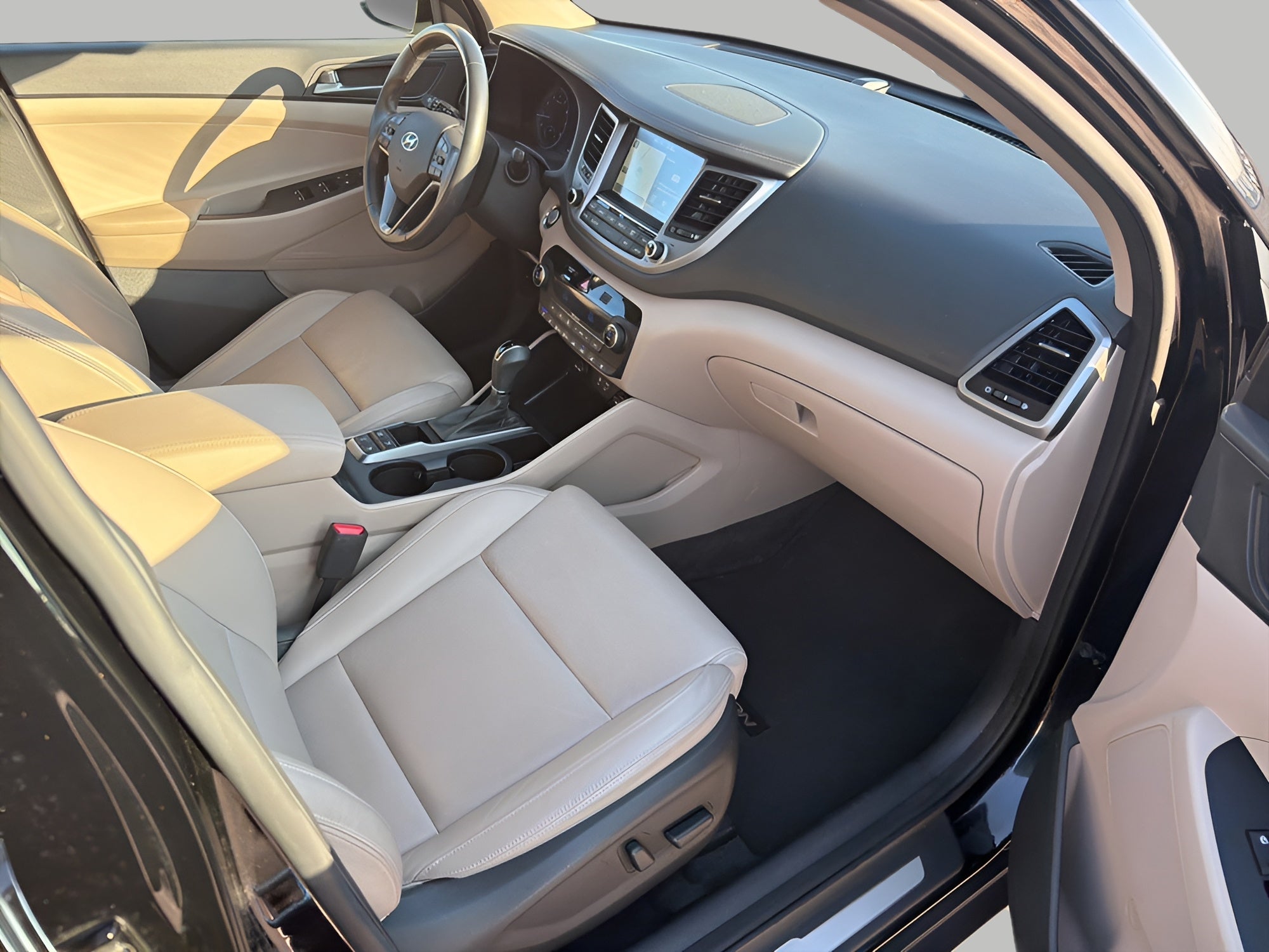 2016 Hyundai TUCSON AWD 4dr Sport