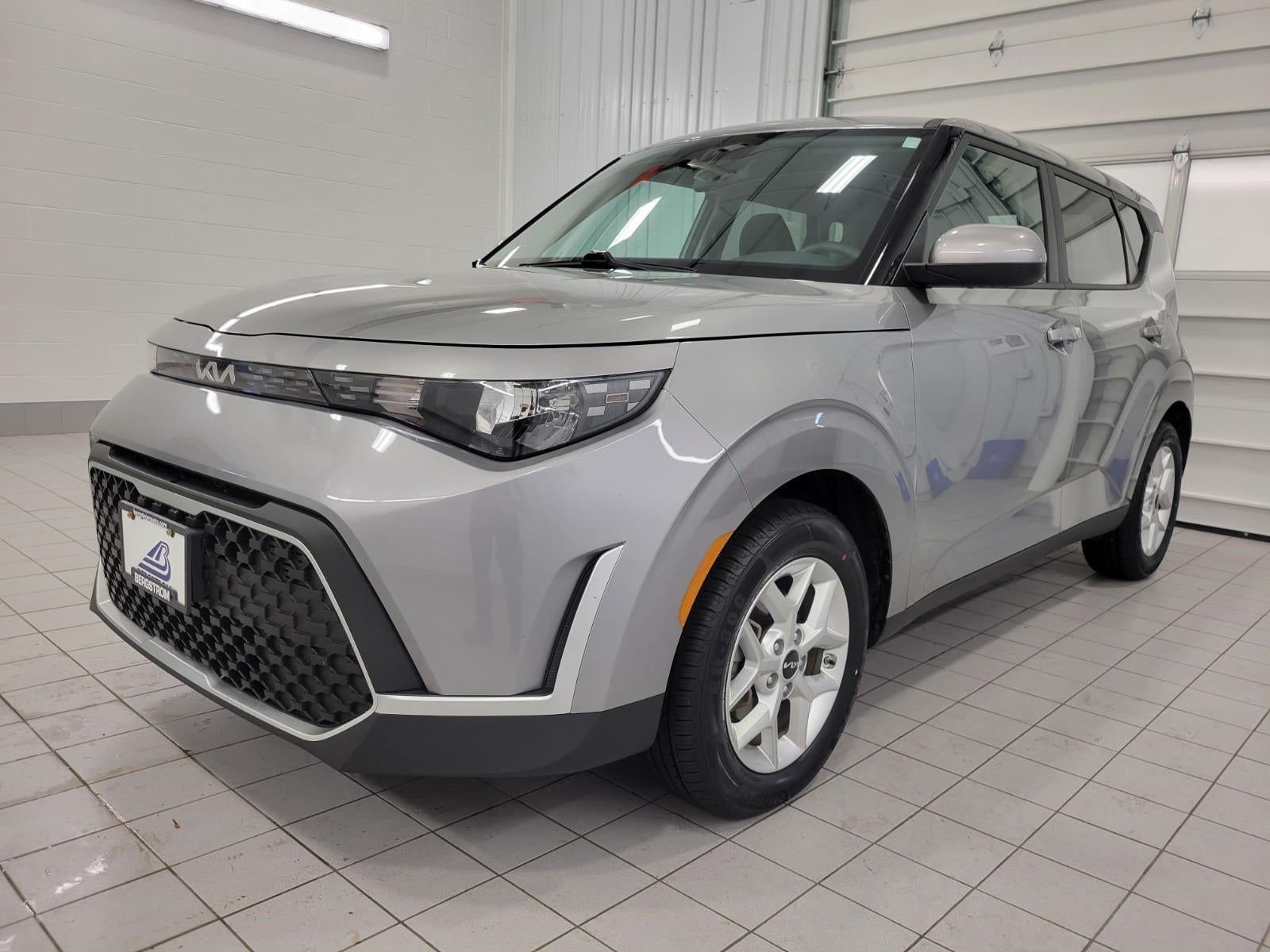 2025 Kia Soul LX FWD