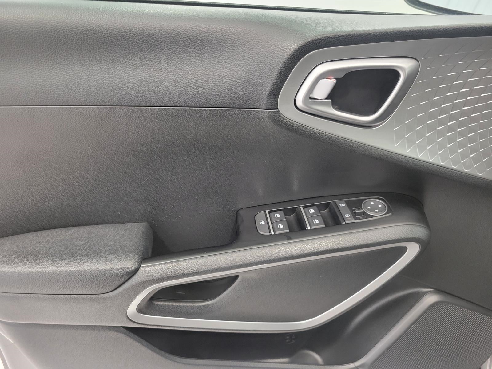2025 Kia Soul LX FWD
