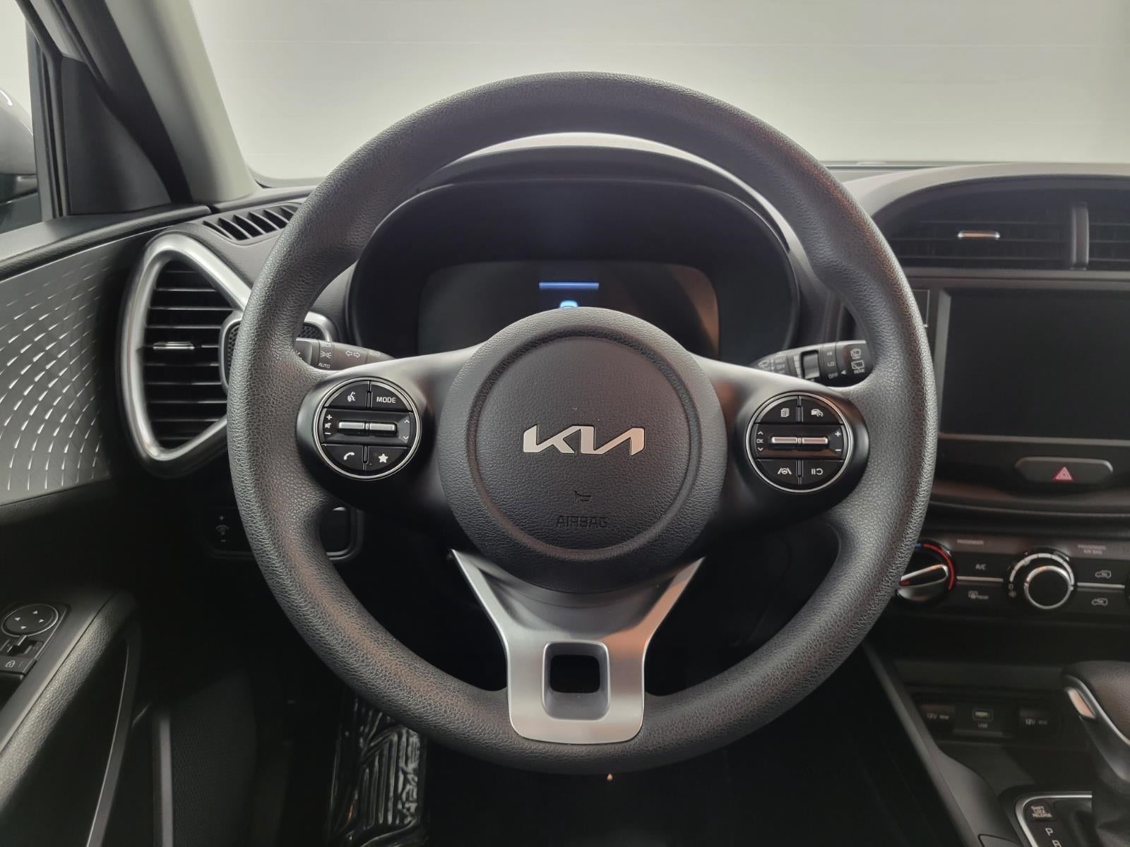 2025 Kia Soul LX FWD
