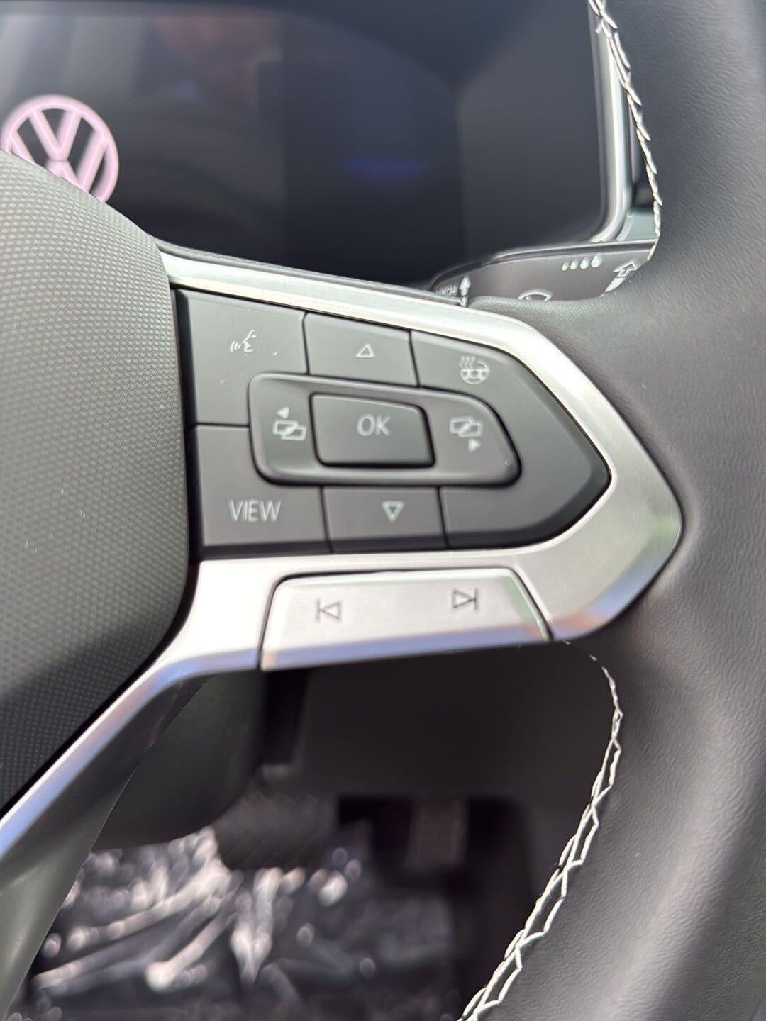 2026 Volkswagen Taos SE