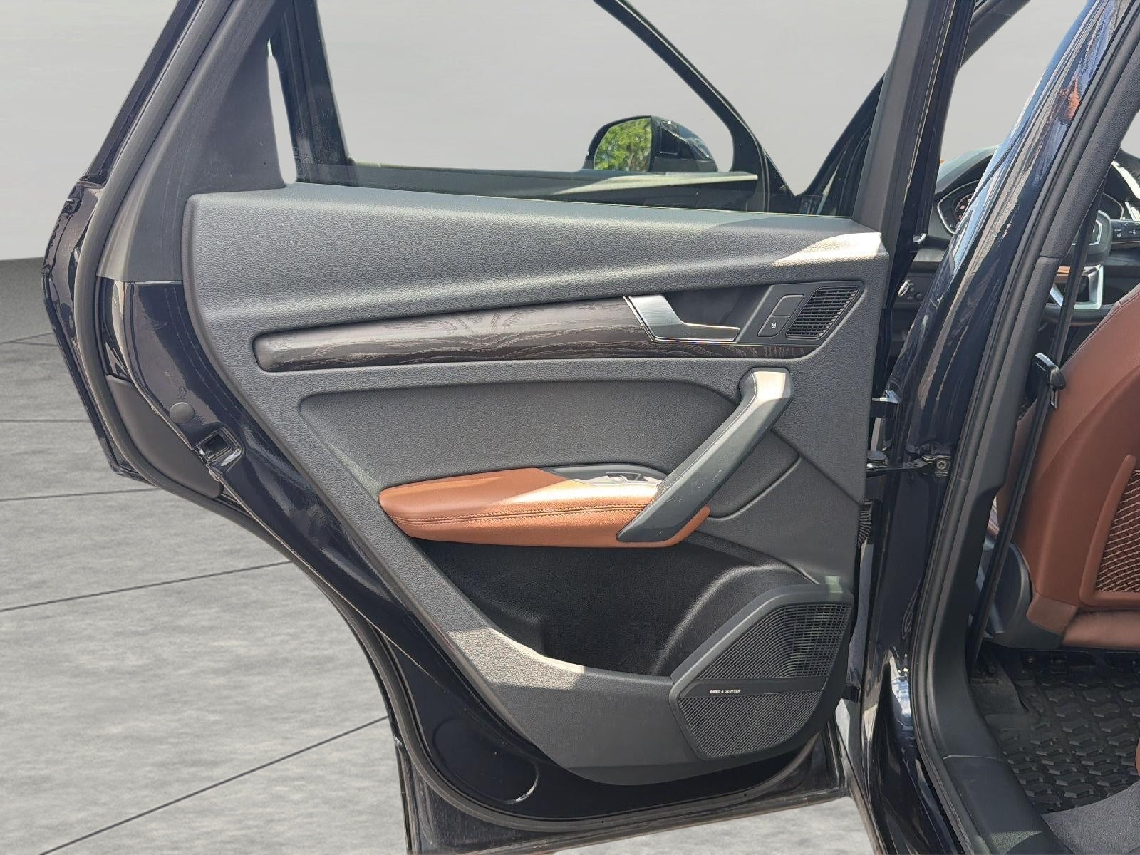2020 Audi Q5 Premium Plus 45 TFSI quattro