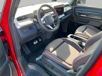 2025 Volkswagen ID. Buzz Pro S Plus 4MOTION w/Two-Tone