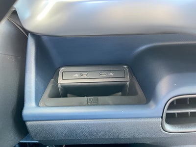 2025 Volkswagen ID. Buzz Pro S Plus 4MOTION w/Two-Tone