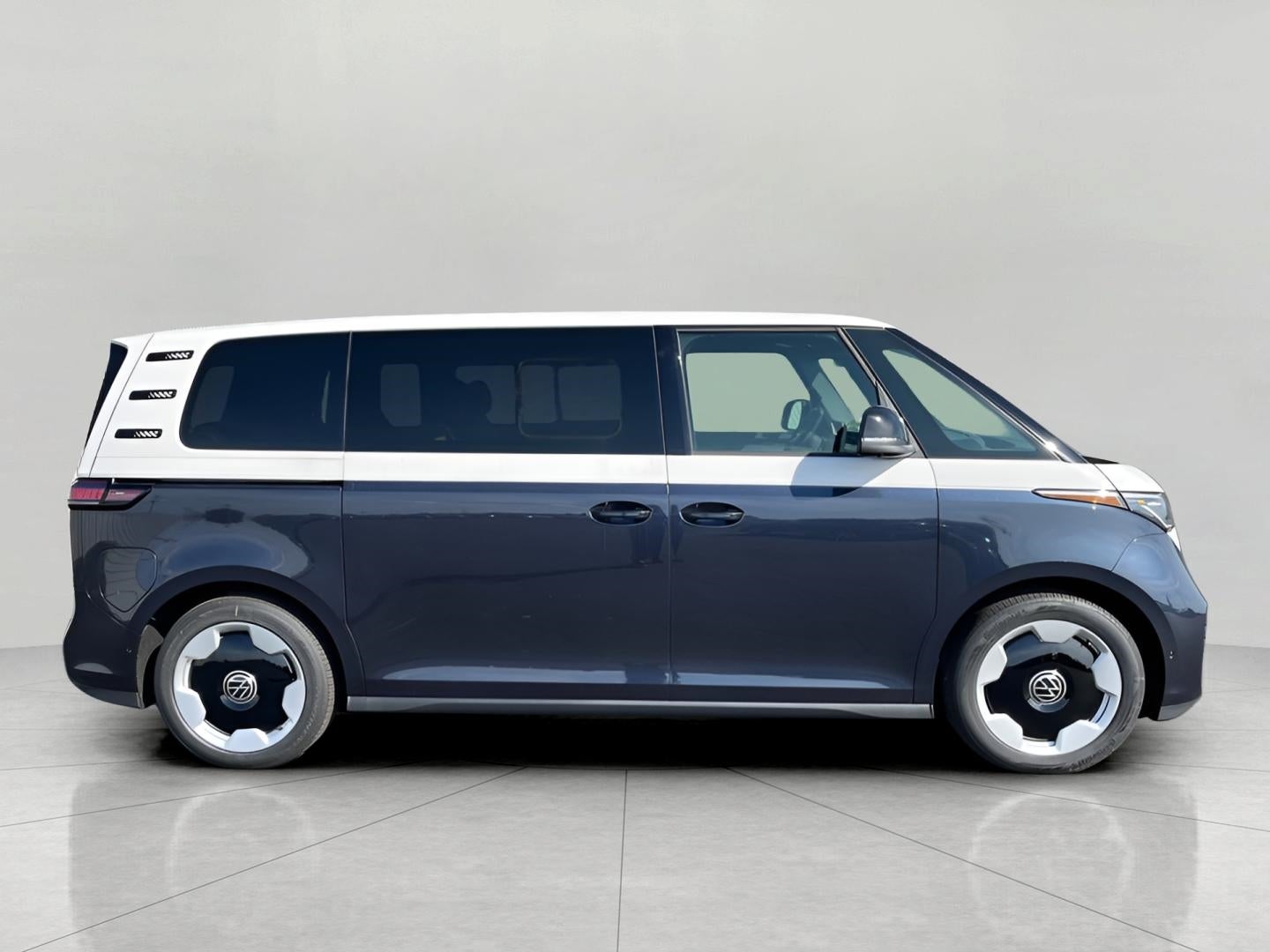 2025 Volkswagen ID. Buzz Pro S Plus 4MOTION w/Two-Tone