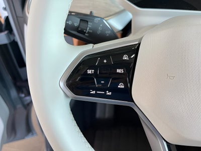 2025 Volkswagen ID. Buzz Pro S Plus 4MOTION w/Two-Tone