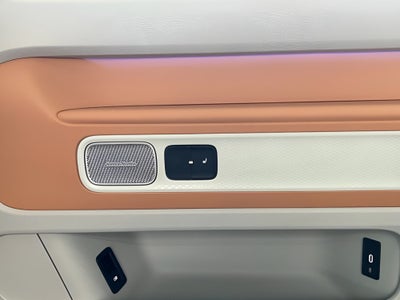 2025 Volkswagen ID. Buzz Pro S Plus 4MOTION w/Two-Tone