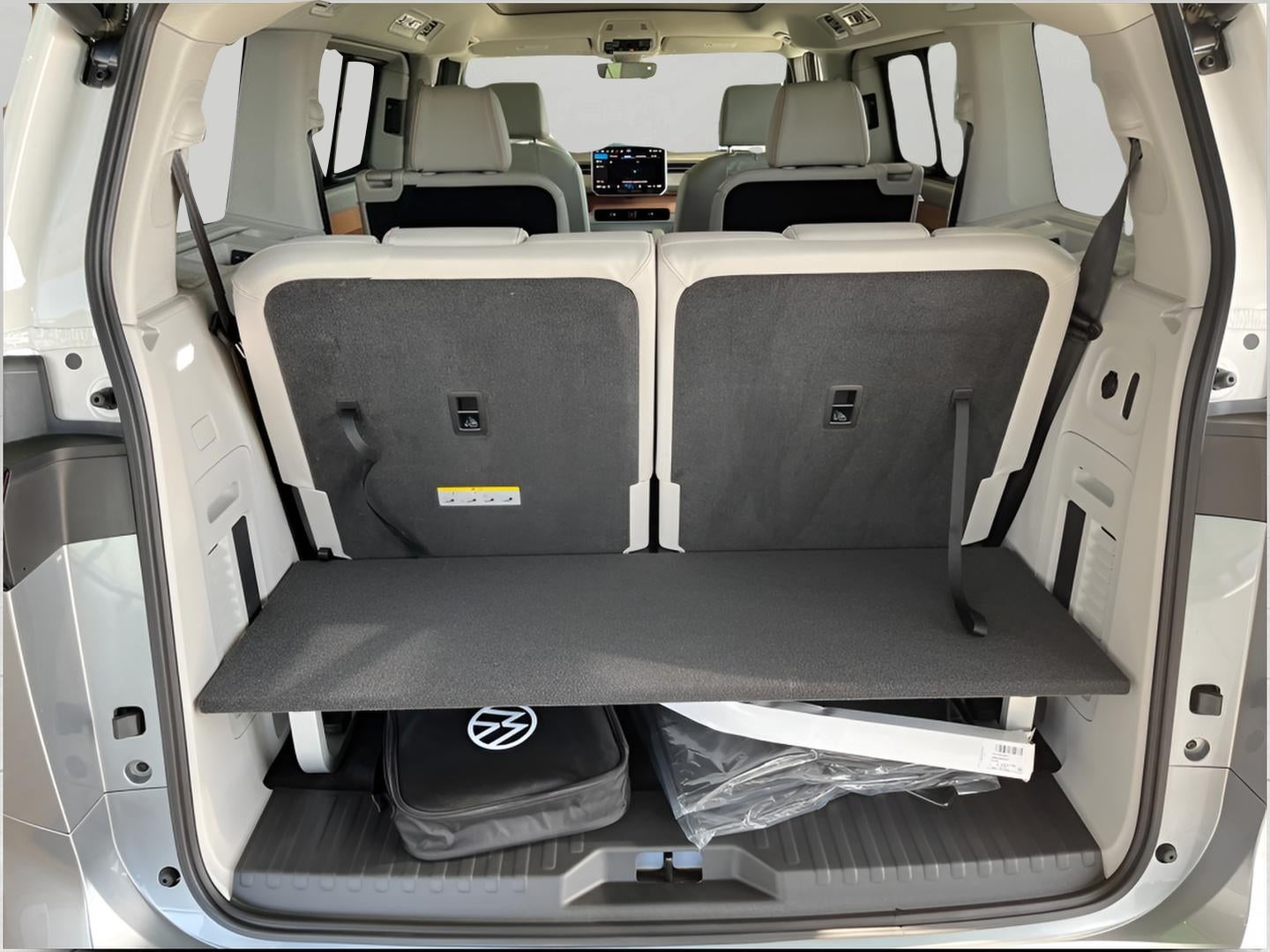 2025 Volkswagen ID. Buzz Pro S Plus 4MOTION w/Two-Tone