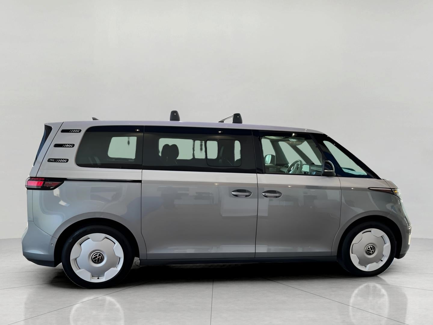 2025 Volkswagen ID. Buzz Pro S Plus 4MOTION w/Two-Tone