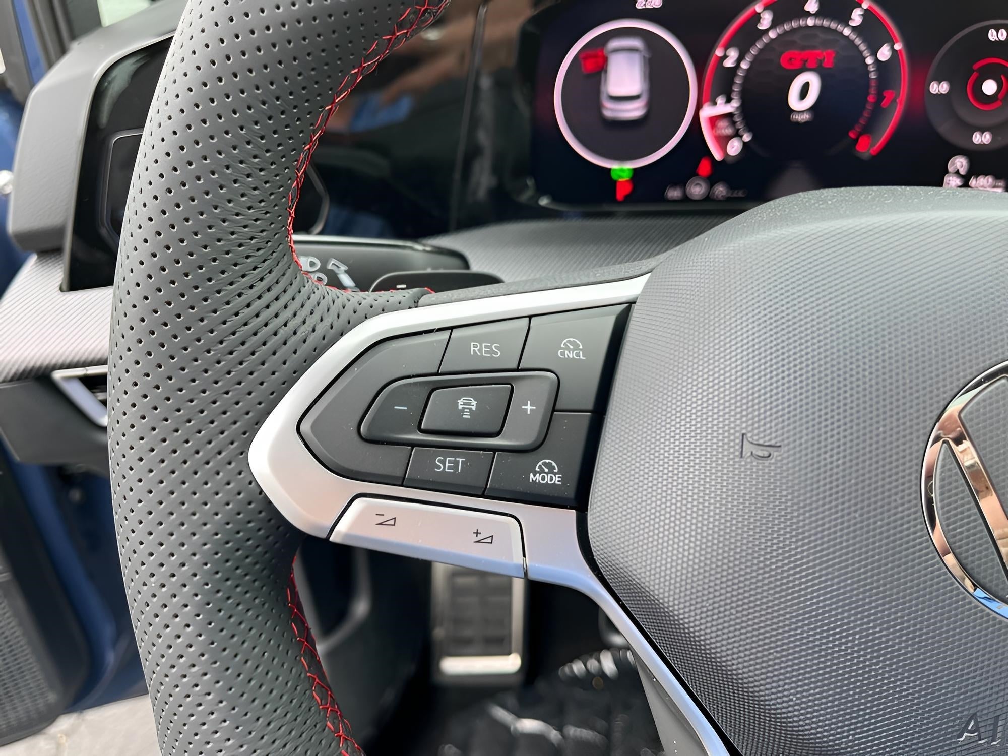 2025 Volkswagen Golf GTI 2.0T Autobahn DSG