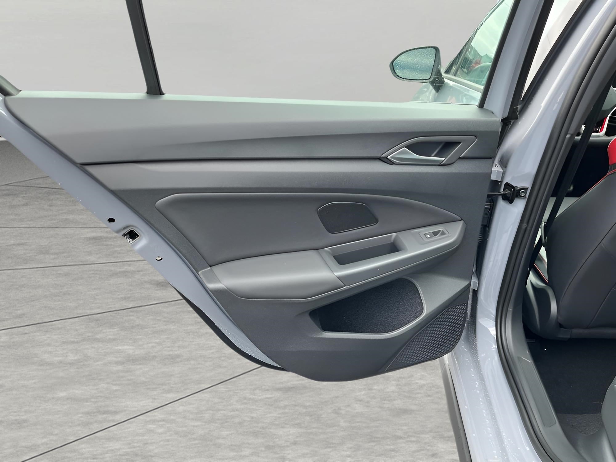 2025 Volkswagen Golf GTI 2.0T Autobahn DSG