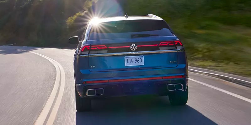 2024 Volkswagen Atlas Cross Sport from behind