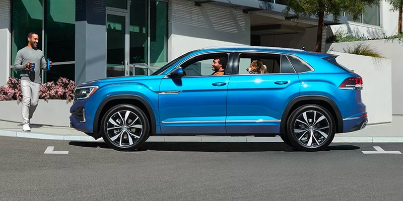 2024 Volkswagen Atlas Cross Sport from the side